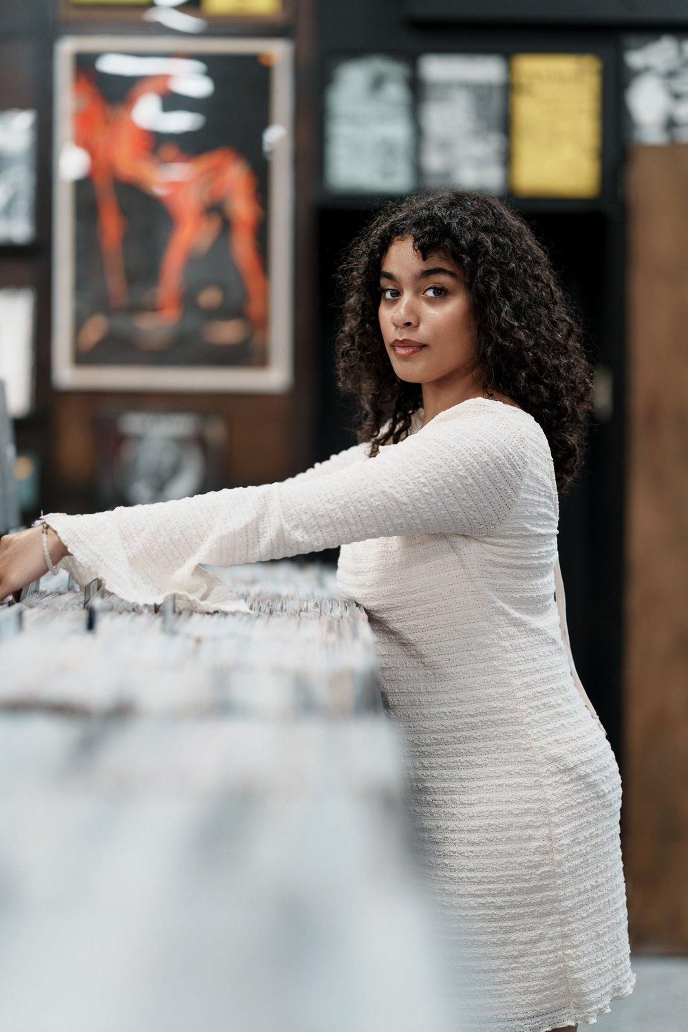 carousel-hero-element image-7